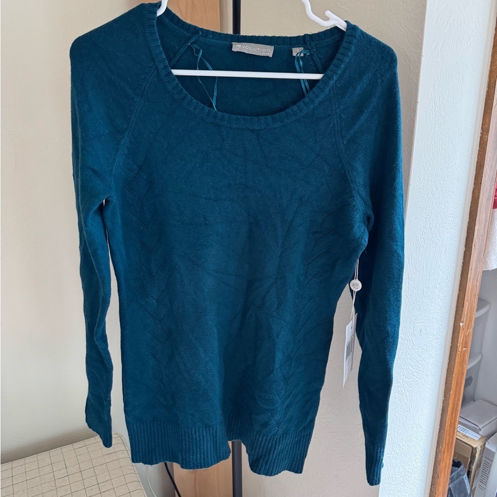 Evolution Women's Teal Sweater NWT